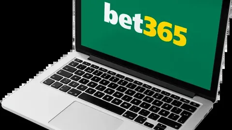 重磅：乌兹别克斯坦中场名将米尔扎耶夫正式加入柬埔寨国籍，球场新篇章即将开启！